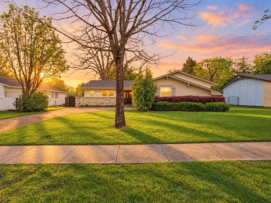 Property photo for 732 Pinehurst Drive, Richardson, TX