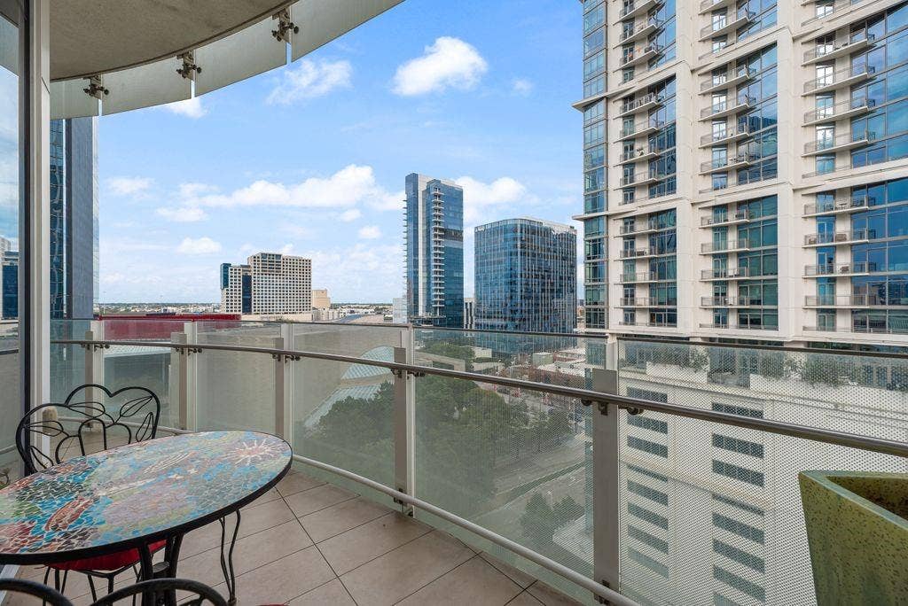 1918 Olive Street, #1002, Dallas, TX 75201 1918 Olive Street, #1002, Dallas, TX 75201