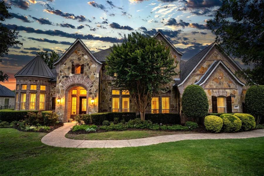Property photo for 2301 Bella Lago Drive, Flower Mound, TX