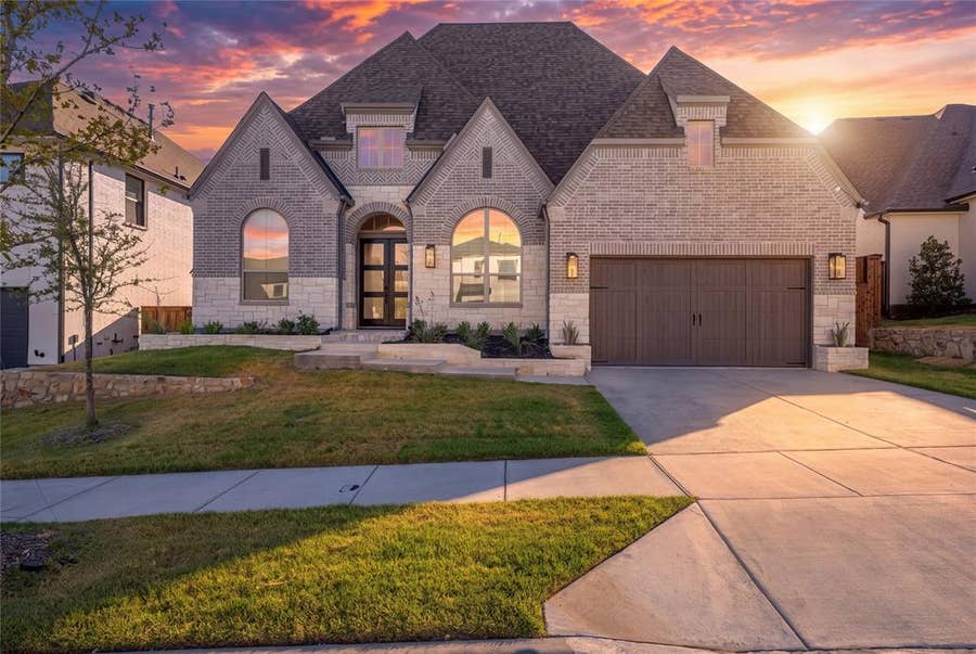 Property photo for 1705 Tolleson Drive, Fort Worth, TX
