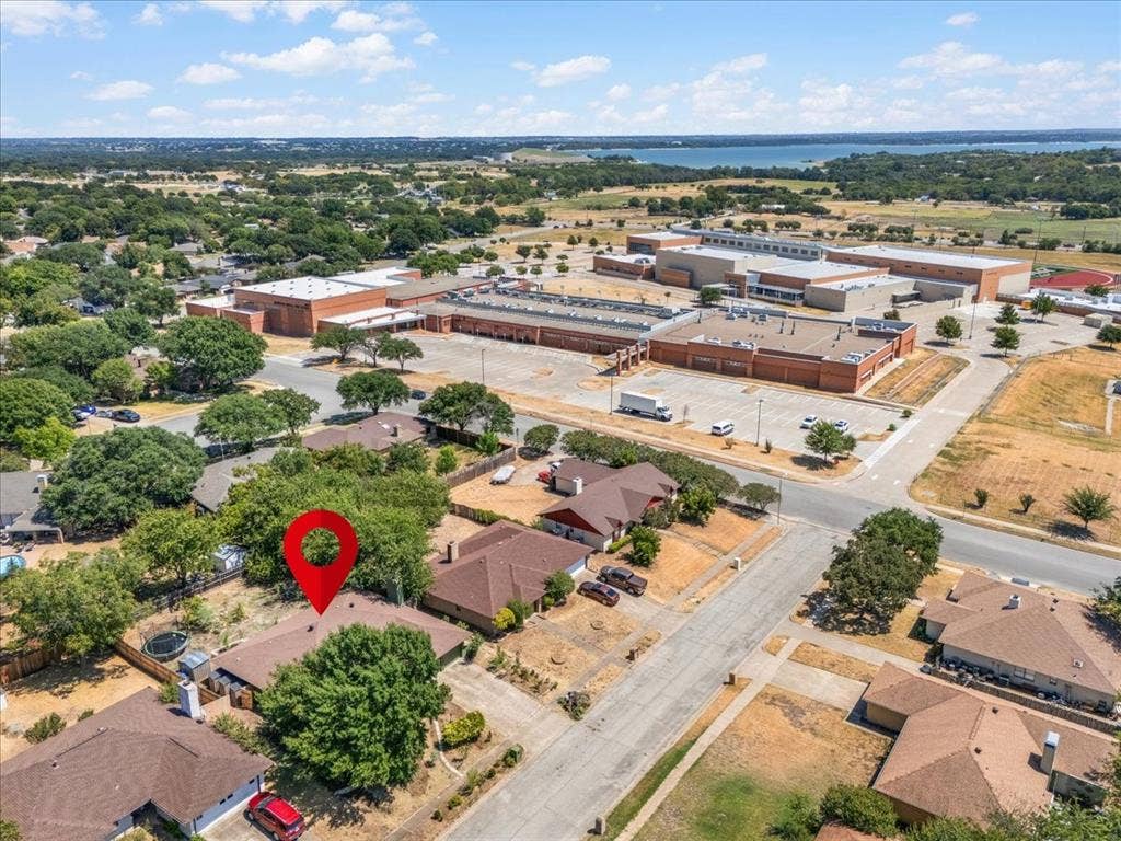 208 Pebblestone Drive, Benbrook, TX 76126 208 Pebblestone Drive, Benbrook, TX 76126