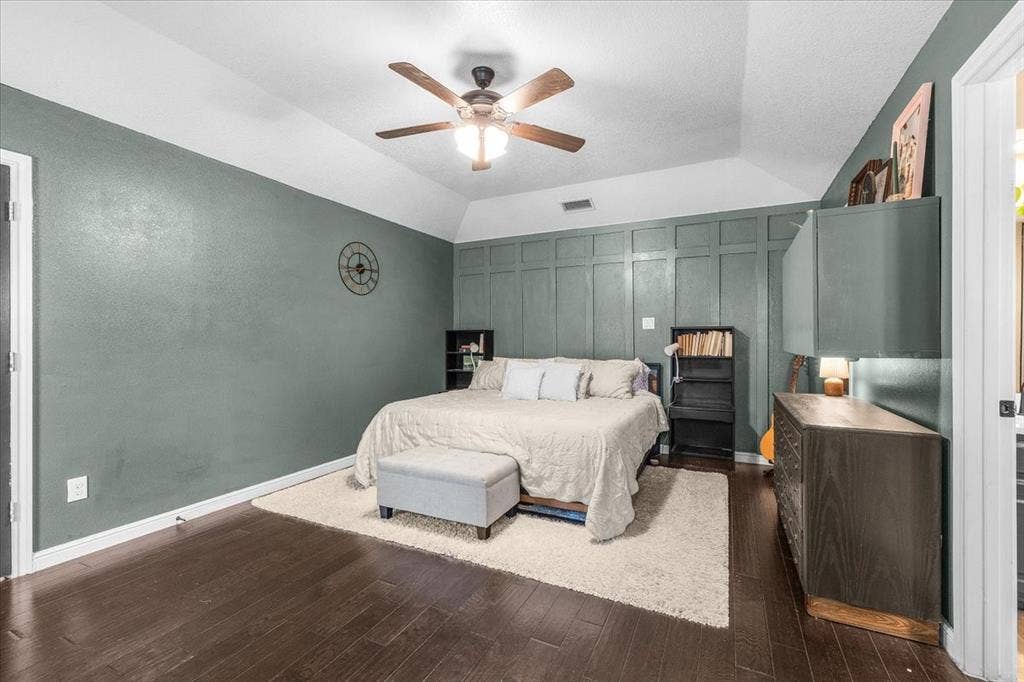 208 Pebblestone Drive, Benbrook, TX 76126 208 Pebblestone Drive, Benbrook, TX 76126