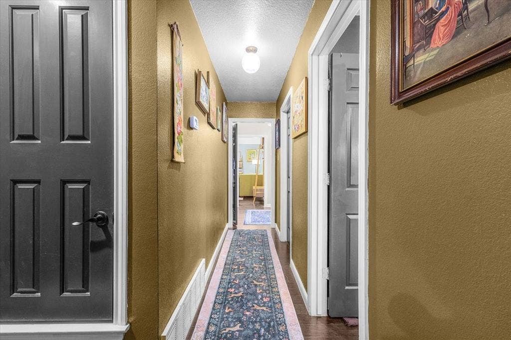 208 Pebblestone Drive, Benbrook, TX 76126 208 Pebblestone Drive, Benbrook, TX 76126