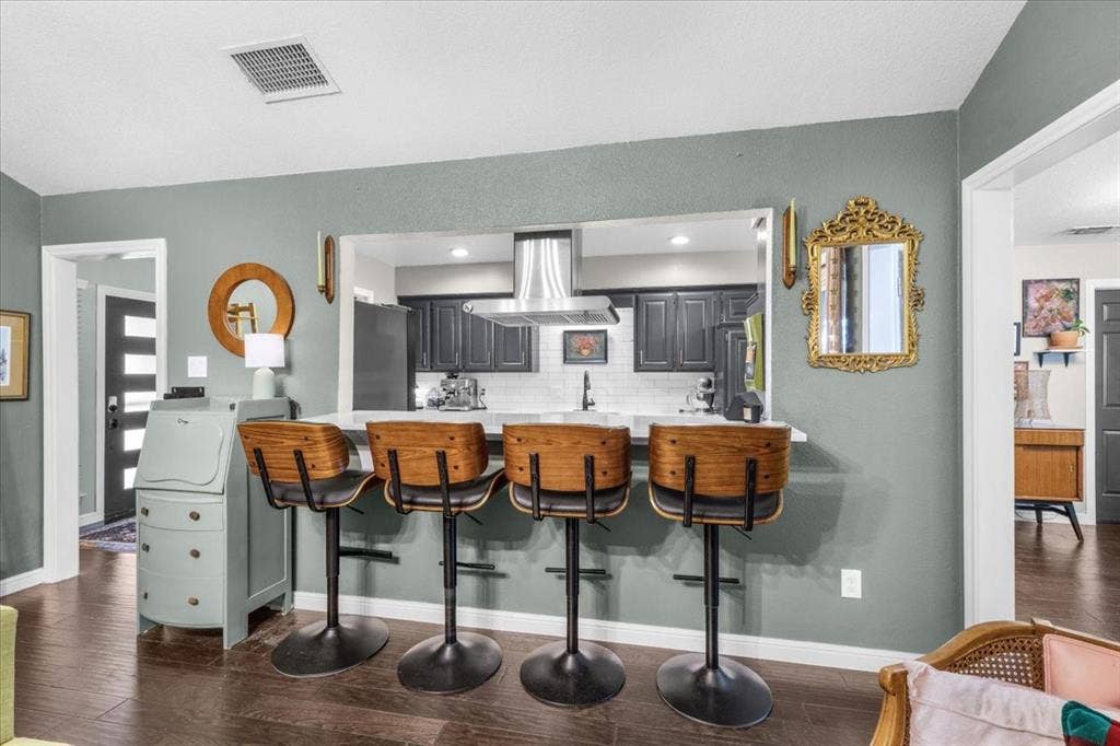 208 Pebblestone Drive, Benbrook, TX 76126 208 Pebblestone Drive, Benbrook, TX 76126