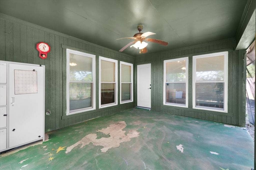 208 Pebblestone Drive, Benbrook, TX 76126 208 Pebblestone Drive, Benbrook, TX 76126