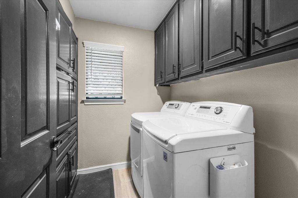208 Pebblestone Drive, Benbrook, TX 76126 208 Pebblestone Drive, Benbrook, TX 76126
