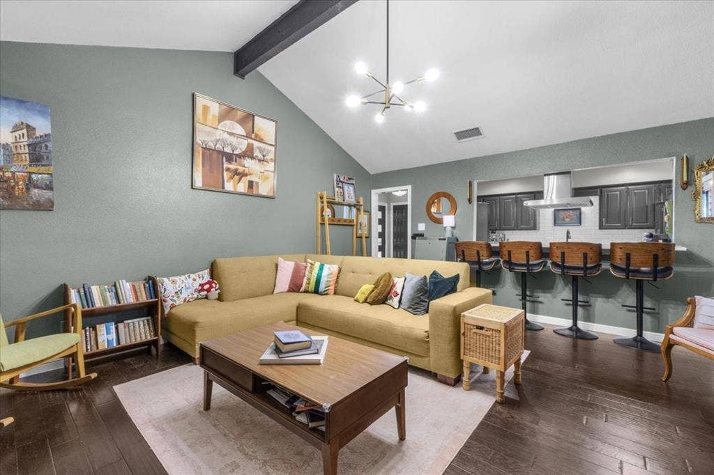 208 Pebblestone Drive, Benbrook, TX 76126 208 Pebblestone Drive, Benbrook, TX 76126