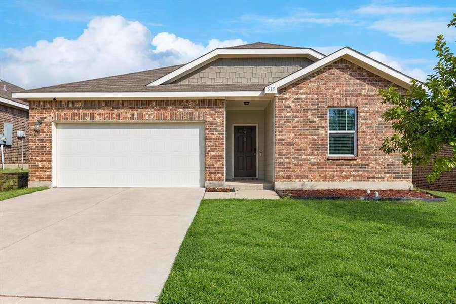 Property photo for 513 Leeward Lane, Crowley, TX