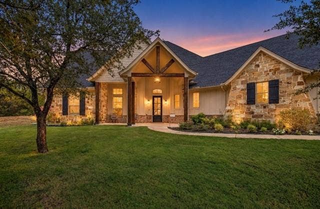 Property photo for 605 Embers Lane, Weatherford, TX