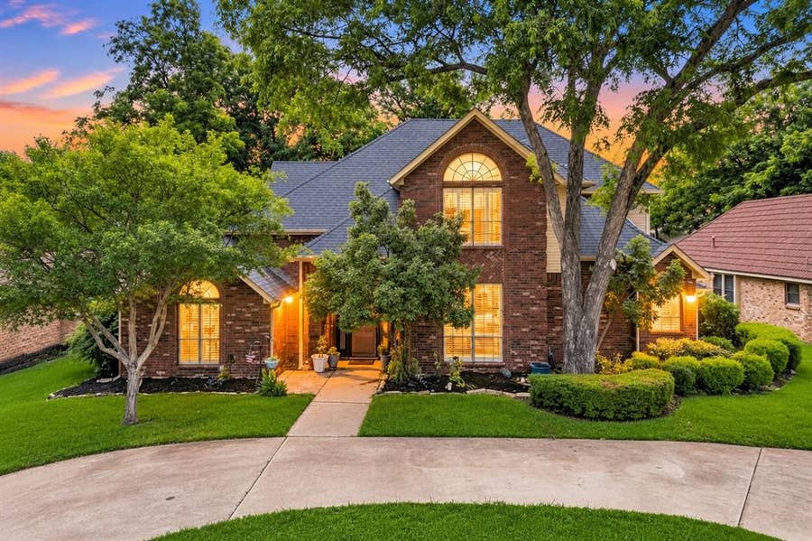 Property photo for 1909 Pecan Ridge Drive, Rowlett, TX