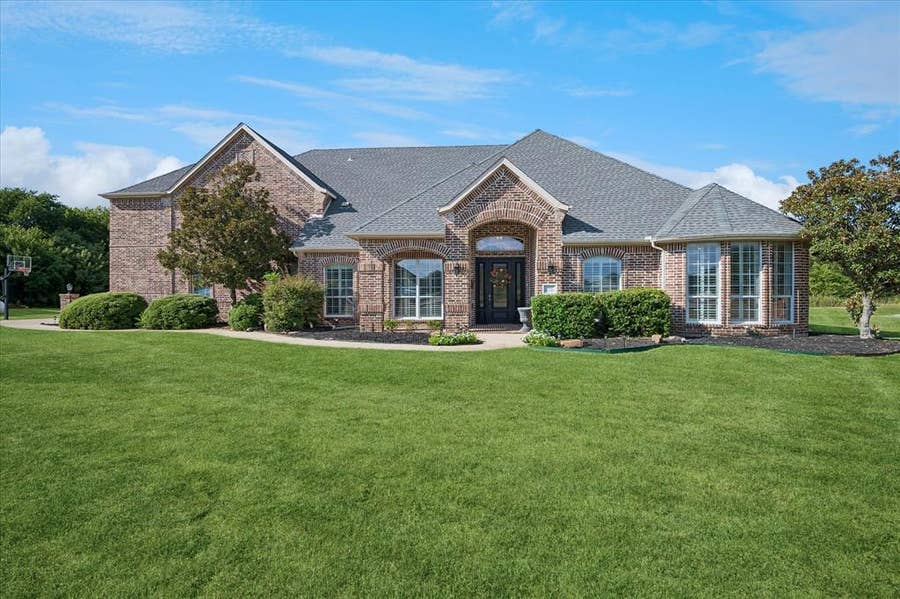 Property photo for 1920 Northfork Lane, Lucas, TX