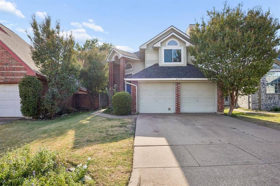 Property photo for 6733 Driffield Circle W, North Richland Hills, TX