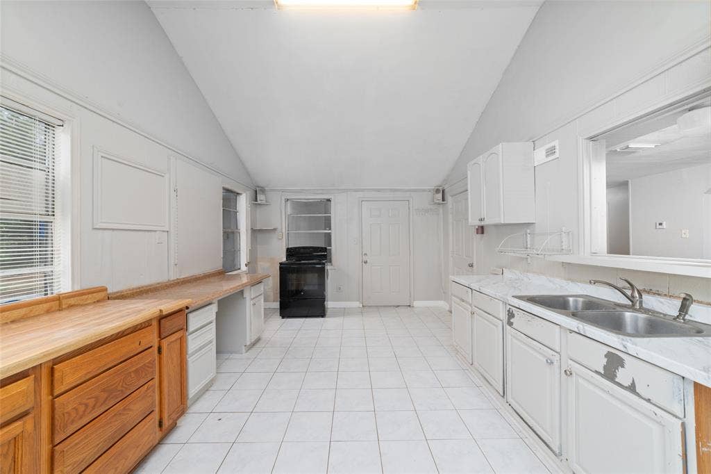 11715 Almeda Genoa Road, Houston, TX 77034 11715 Almeda Genoa Road, Houston, TX 77034