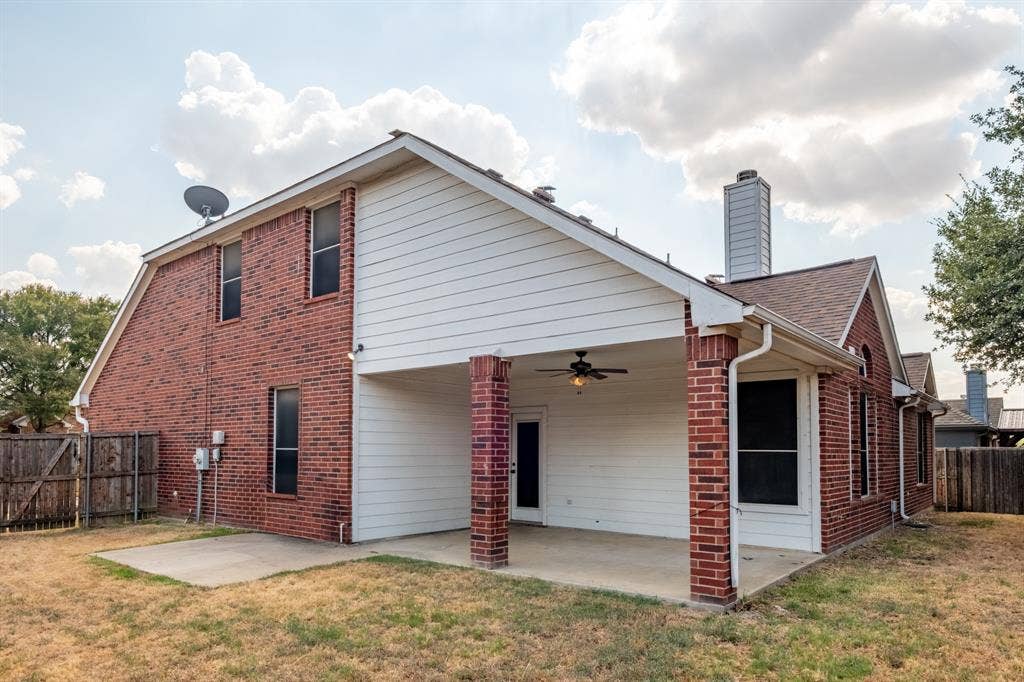 1619 Mallard Drive, Corinth, TX 76210