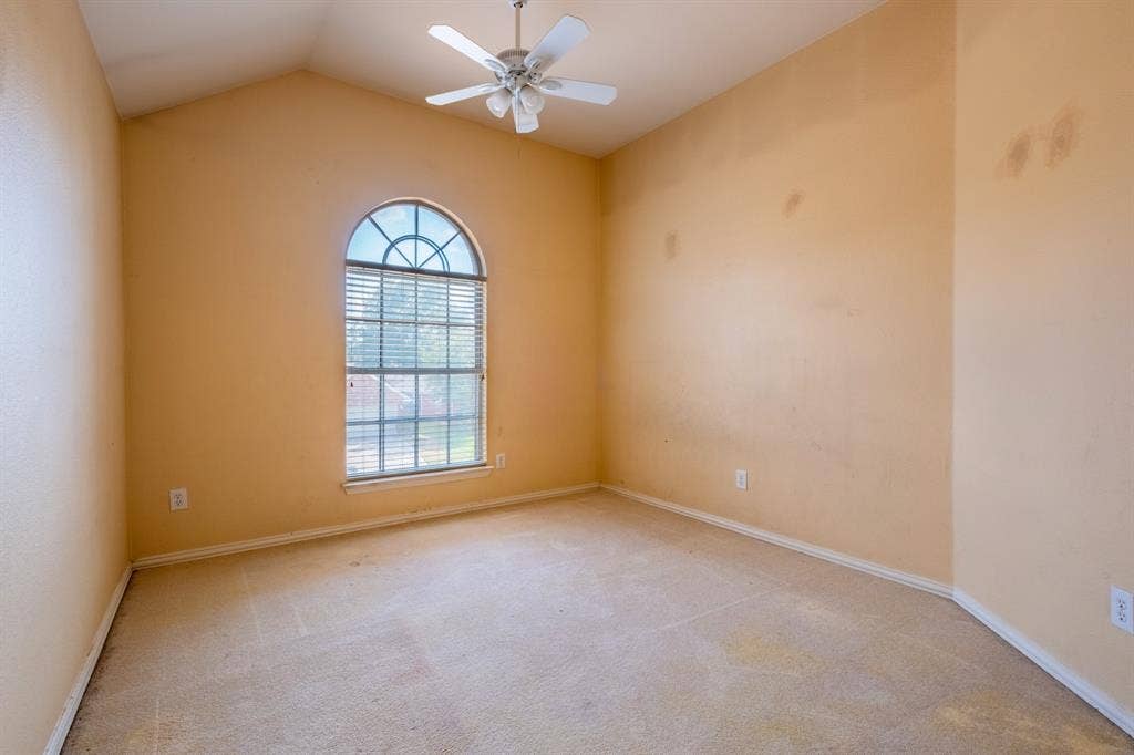 1619 Mallard Drive, Corinth, TX 76210
