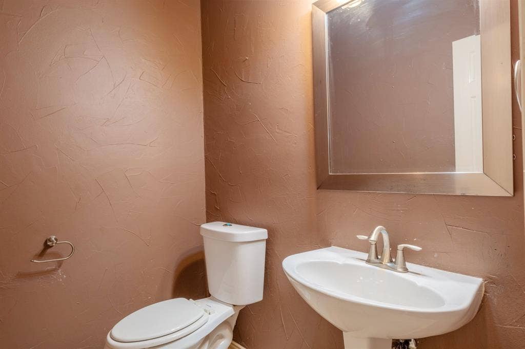 1619 Mallard Drive, Corinth, TX 76210
