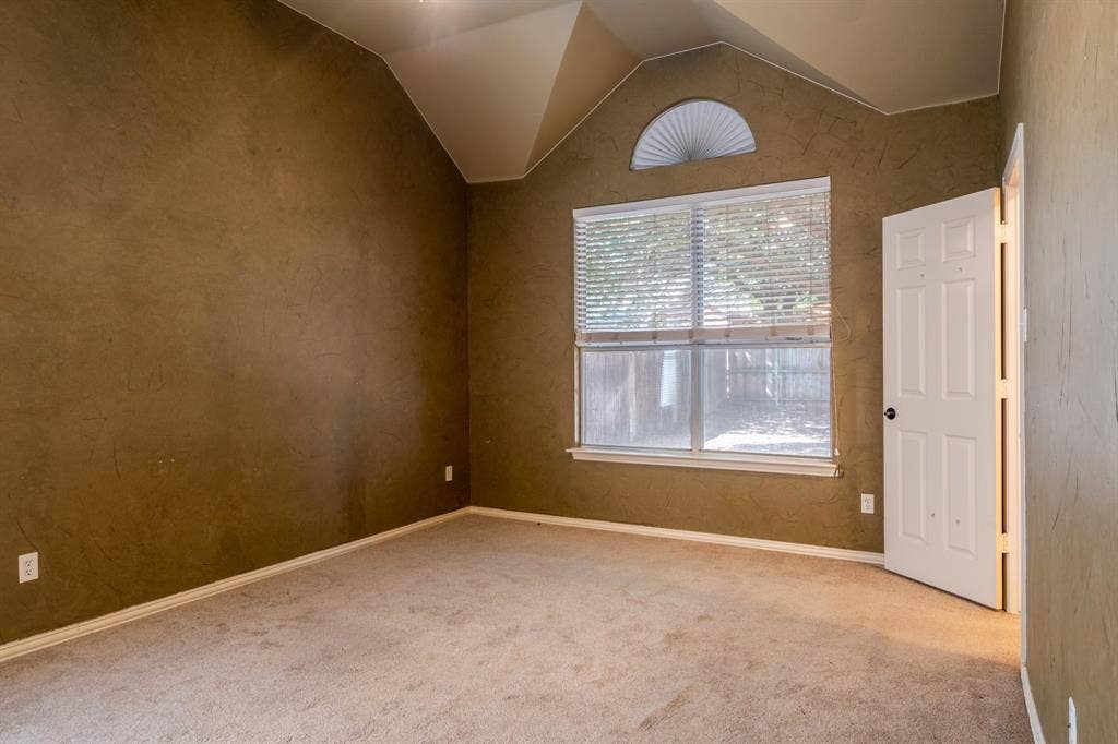 1619 Mallard Drive, Corinth, TX 76210