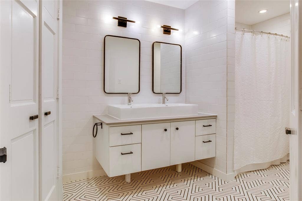 1719 Corday Street, Dallas, TX 75218 1719 Corday Street, Dallas, TX 75218