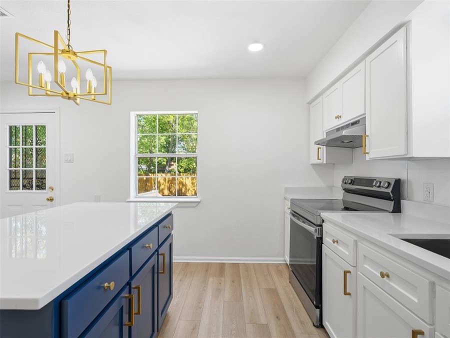 Property photo for 2939 Hillglenn Road, Dallas, TX