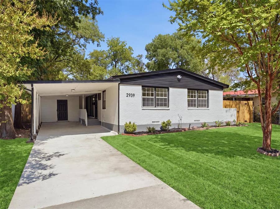 Property photo for 2939 Hillglenn Road, Dallas, TX