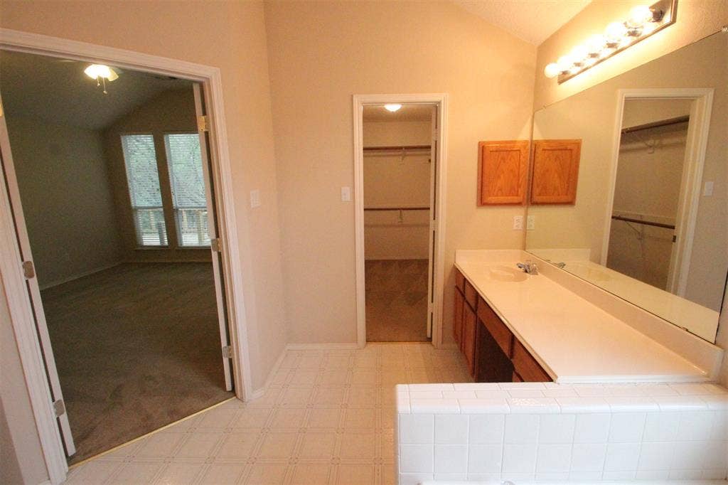 2920 COVENTRY LN, McKinney, TX 75069 2920 COVENTRY LN, McKinney, TX 75069