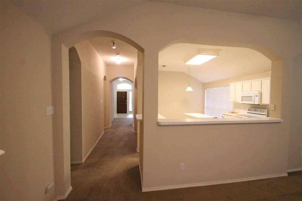 2920 COVENTRY LN, McKinney, TX 75069 2920 COVENTRY LN, McKinney, TX 75069