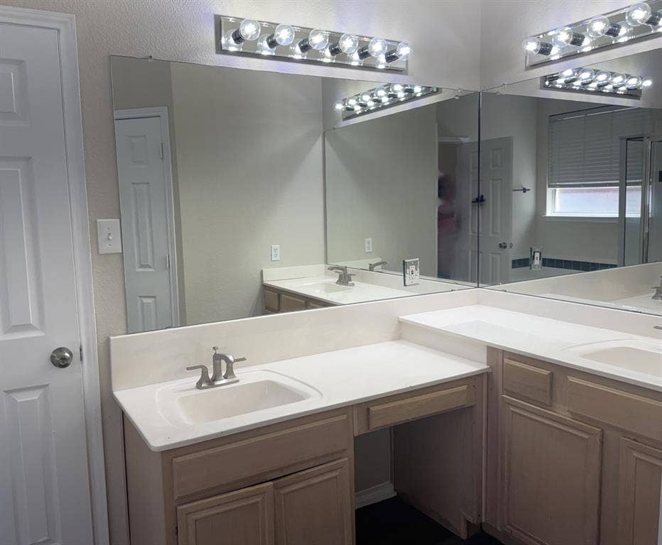 3204 Windridge Lane, Corinth, TX 76208