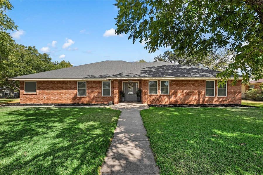 Property photo for 1004 N Main Street, West, TX