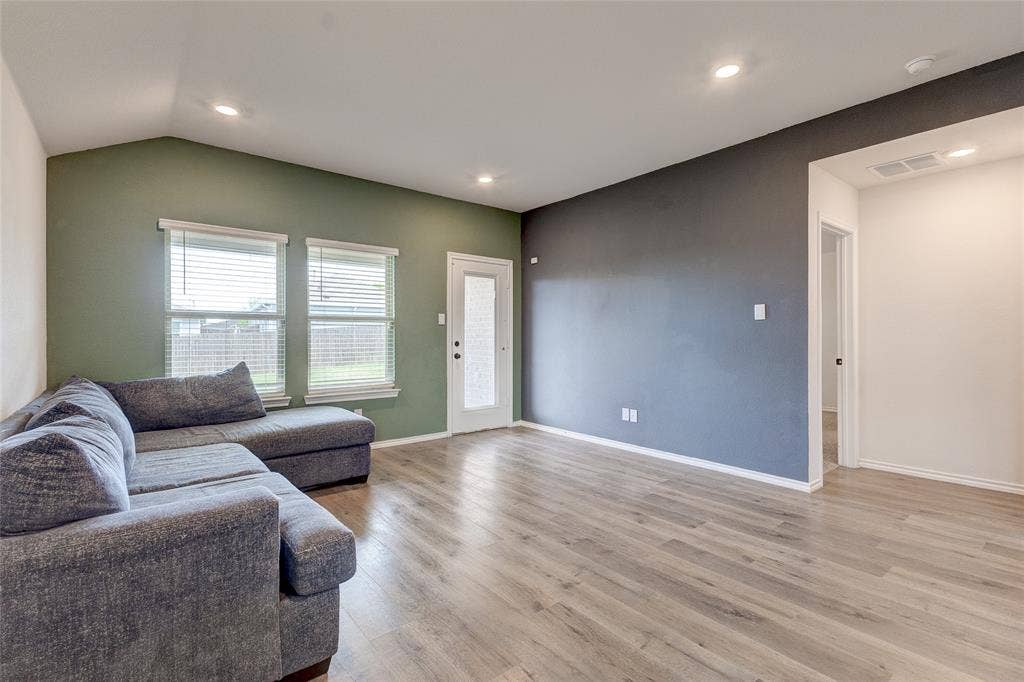 1016 Rio Bravo Drive, Forney, TX 75126 1016 Rio Bravo Drive, Forney, TX 75126