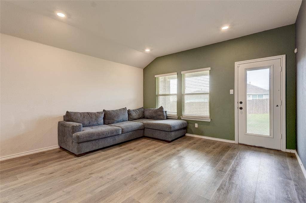 1016 Rio Bravo Drive, Forney, TX 75126 1016 Rio Bravo Drive, Forney, TX 75126