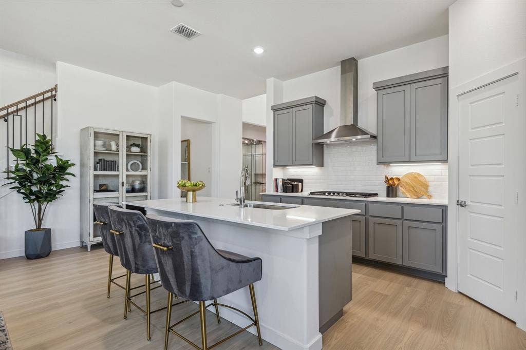 4705 Starlight Drive, McKinney, TX 75071 Kitchen in the Van Gogh II home plan by Trophy Signature Homes – REPRESENTATIVE PHOTO
