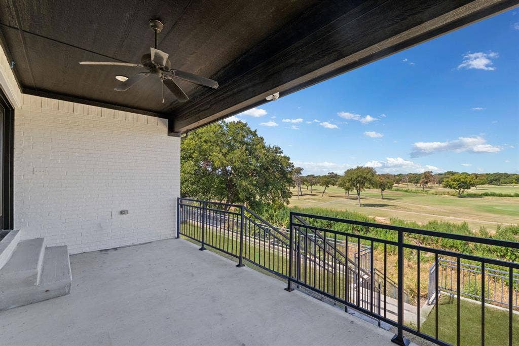 3648 Bluegrass Drive, Grand Prairie, TX 75052 3648 Bluegrass Drive, Grand Prairie, TX 75052