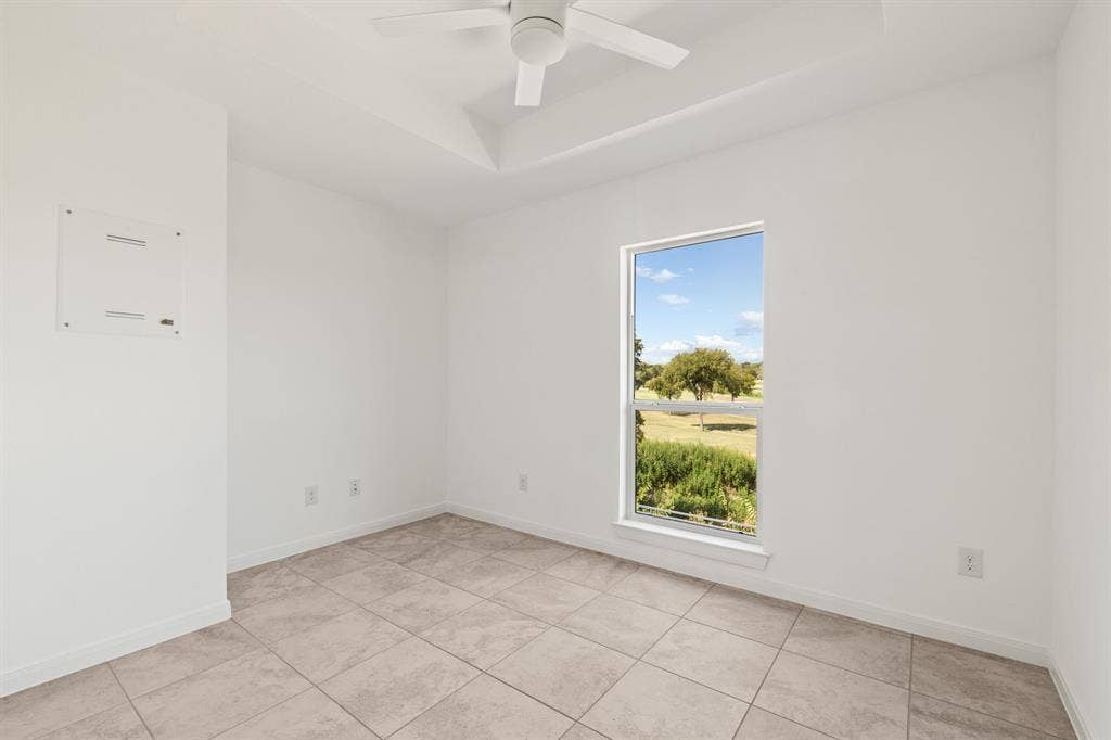 3648 Bluegrass Drive, Grand Prairie, TX 75052 3648 Bluegrass Drive, Grand Prairie, TX 75052