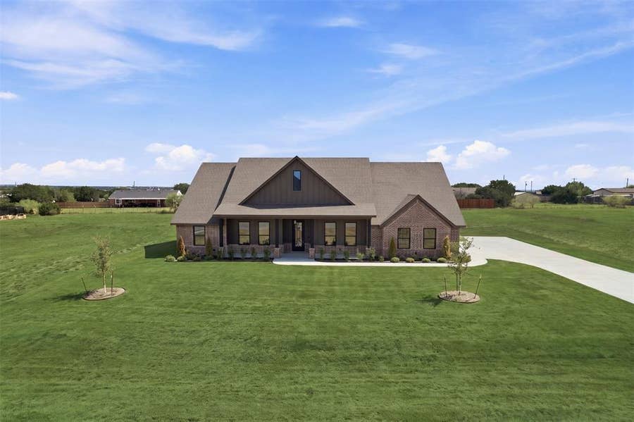 Property photo for 3155 Infinity Drive, Weatherford, TX