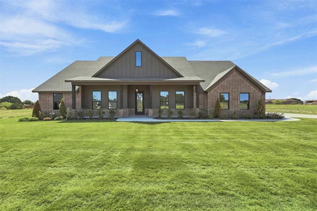 3155 Infinity Drive, Weatherford, TX 76087 3155 Infinity Drive, Weatherford, TX 76087