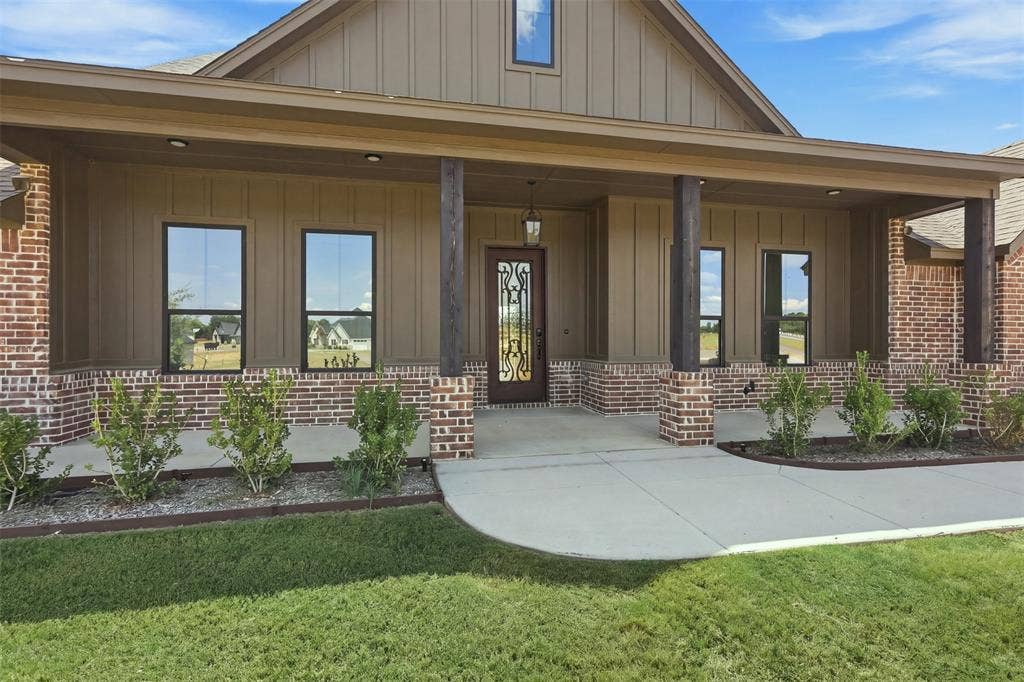 3155 Infinity Drive, Weatherford, TX 76087 3155 Infinity Drive, Weatherford, TX 76087