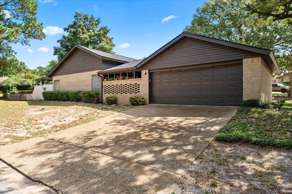 107 Karen Court, Athens, TX 75751 107 Karen Court, Athens, TX 75751