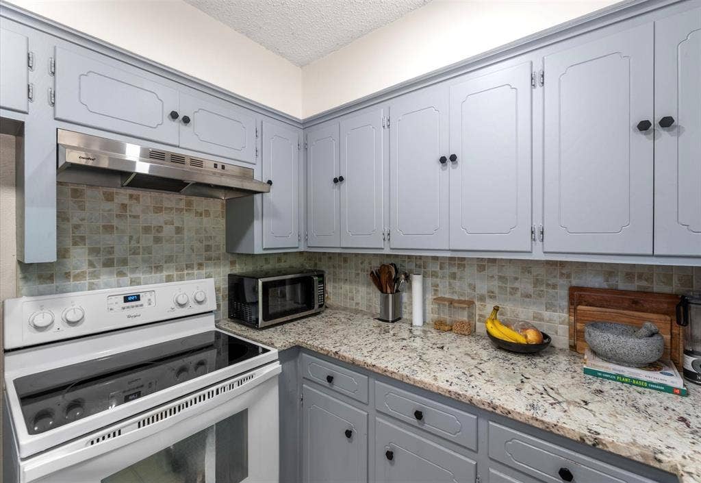 107 Karen Court, Athens, TX 75751 107 Karen Court, Athens, TX 75751