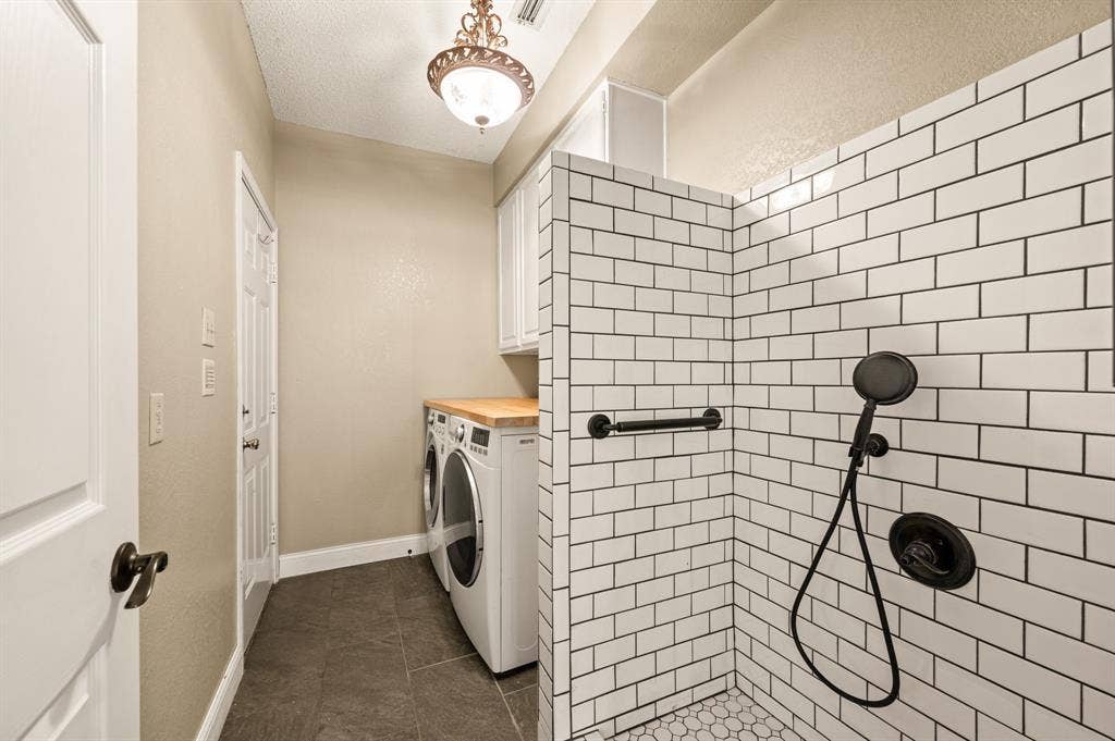 Laundry and Dog washing station