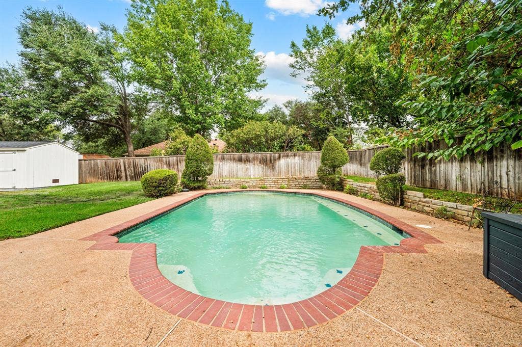 510 Anthony Drive, Euless, TX 76039