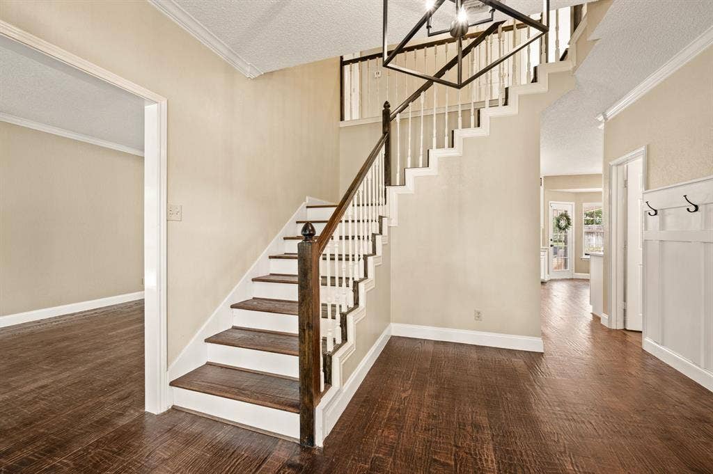 510 Anthony Drive, Euless, TX 76039