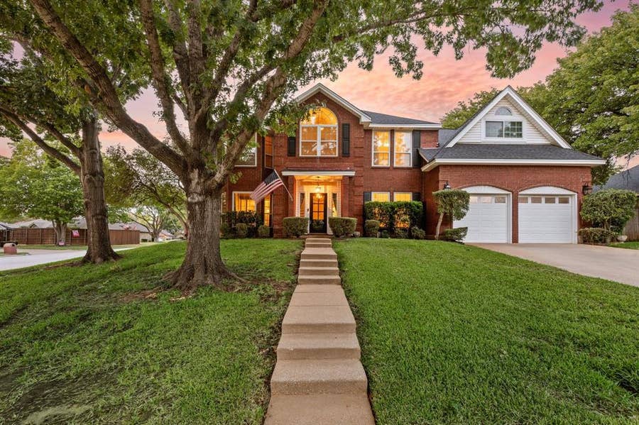 Property photo for 510 Anthony Drive, Euless, TX