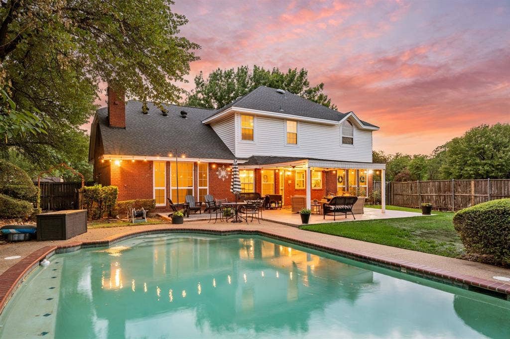 510 Anthony Drive, Euless, TX 76039