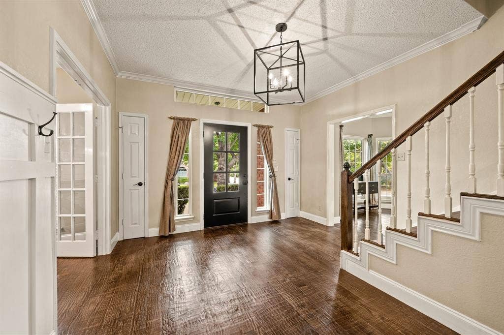 510 Anthony Drive, Euless, TX 76039