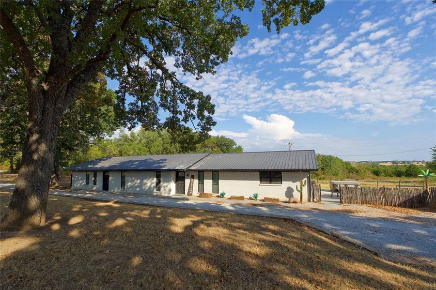 Property photo for 153 Wagner Road, Saint Jo, TX