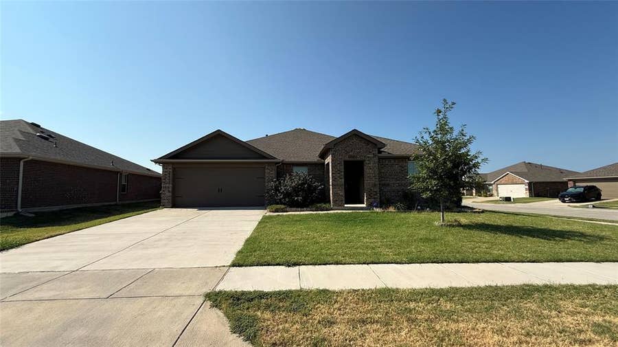 Property photo for 304 Duke Court, Fate, TX