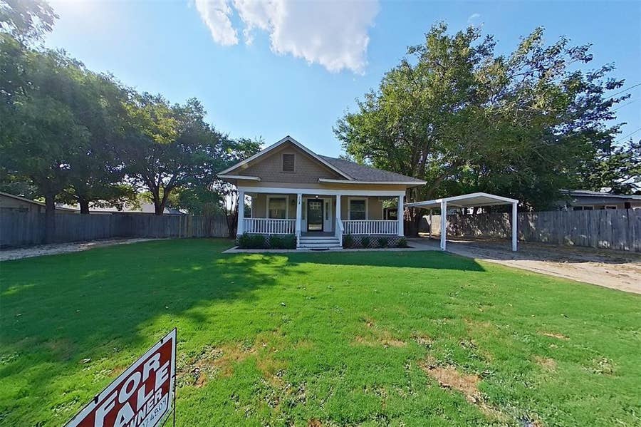 Property photo for 108 S 2nd Street, Godley, TX