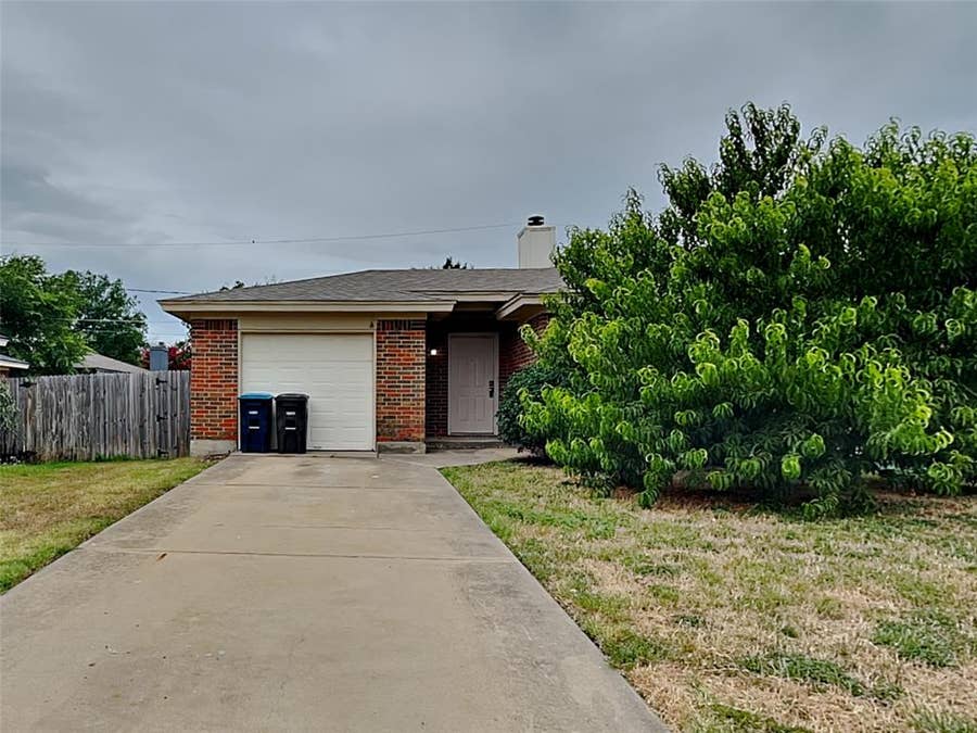 Property photo for 4509 Ebbtide Court, Fort Worth, TX
