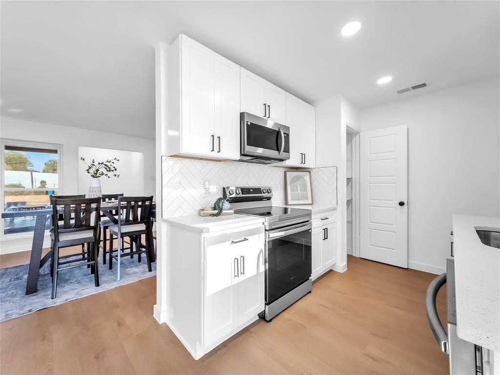 1802 Fairfax Lane, Carrollton, TX 75006 1802 Fairfax Lane, Carrollton, TX 75006