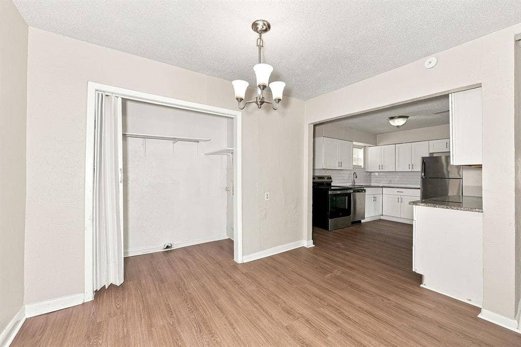 1705 Longview Street, Mesquite, TX 75149 1705 Longview Street, Mesquite, TX 75149